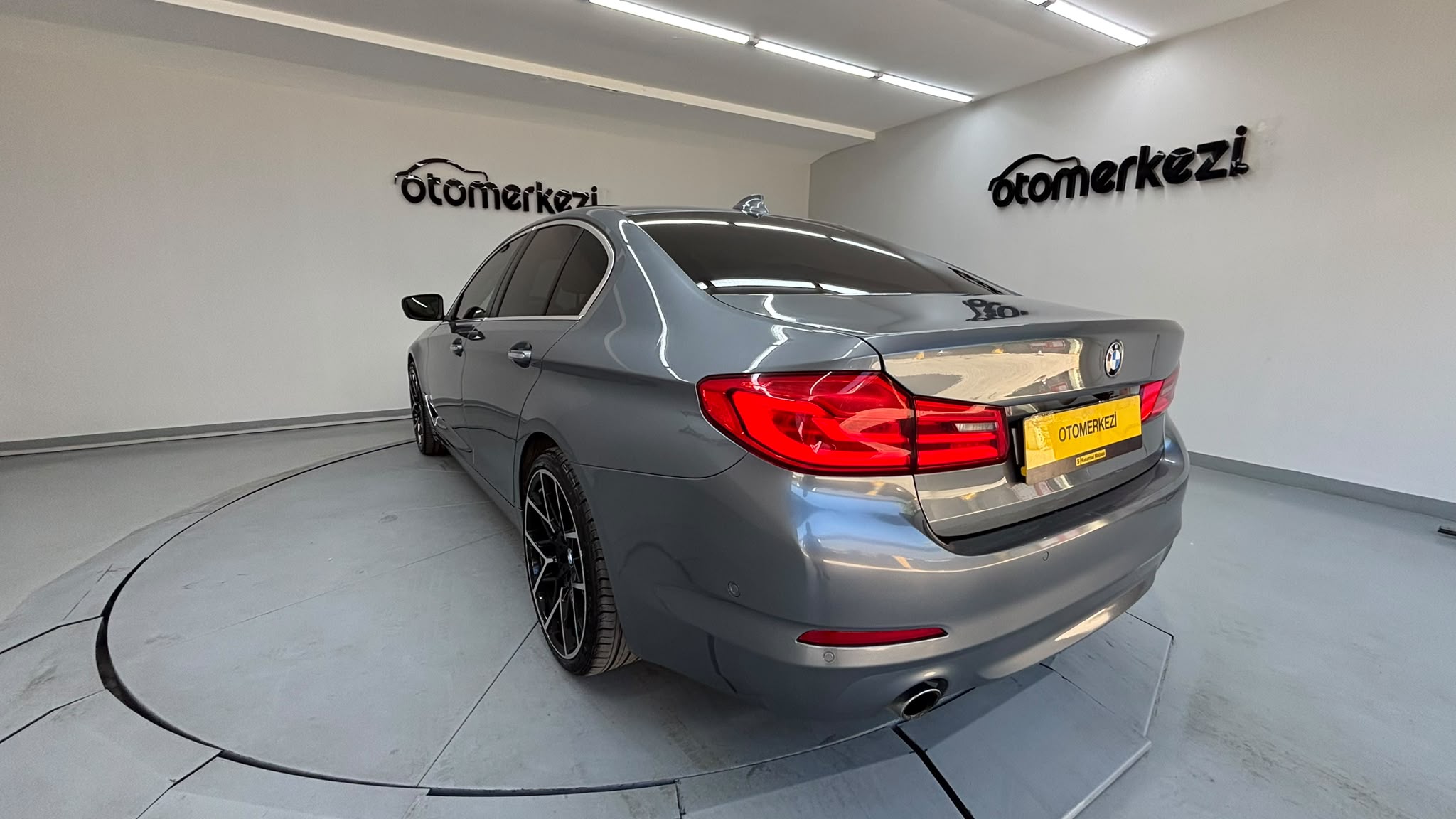 BMW 520i 12